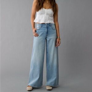 American Eagle Strigid High Waisted Jeans
